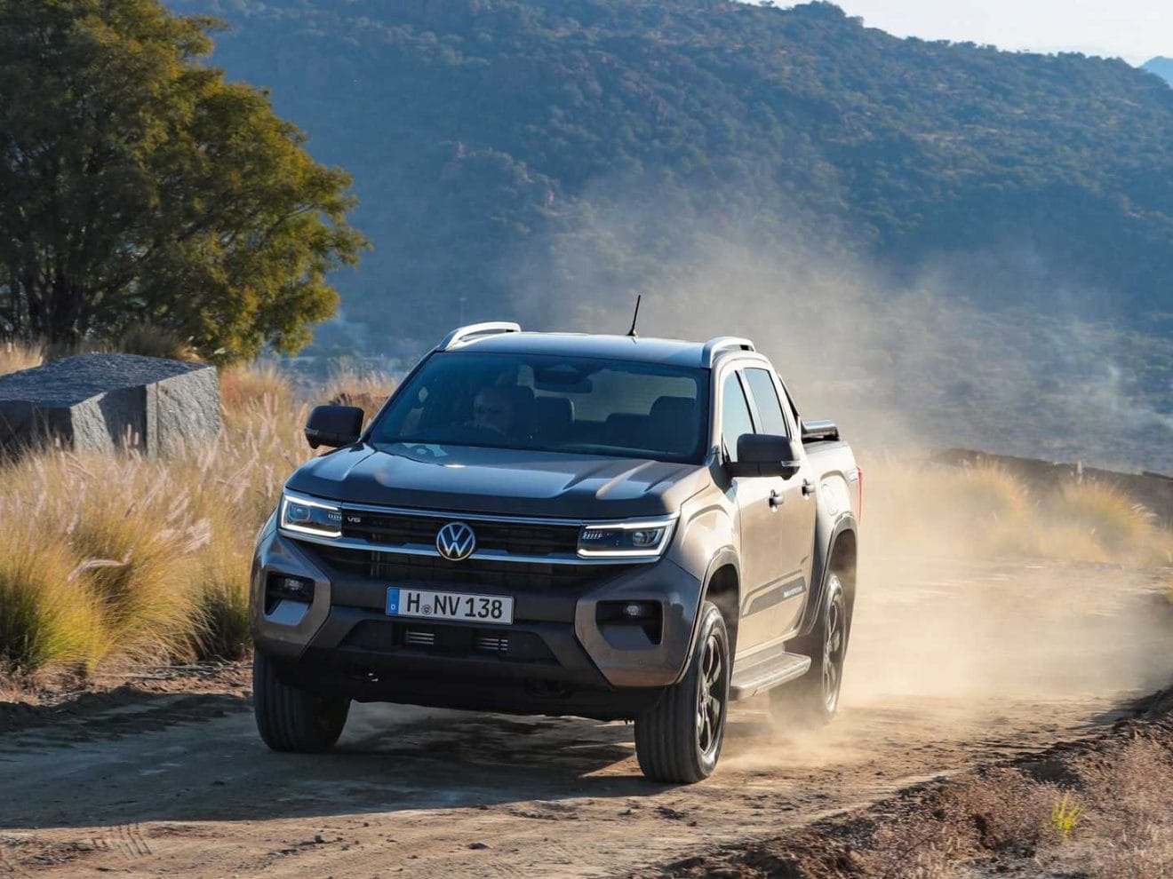 Yeni Volkswagen Amarok T Rkiyede Sat A Sunuldu Lansmana Zel Fiyat