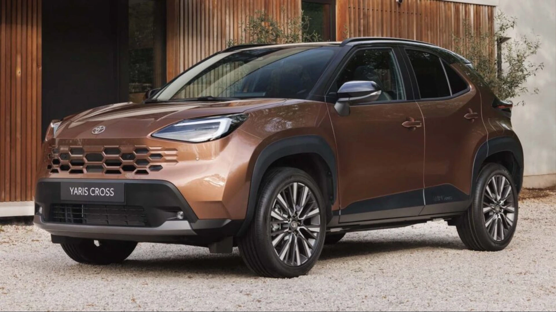 Makyajlı Toyota Yaris Cross Türkiye'de Satışa Çıktı: İşte Fiyatı ve Özellikleri 