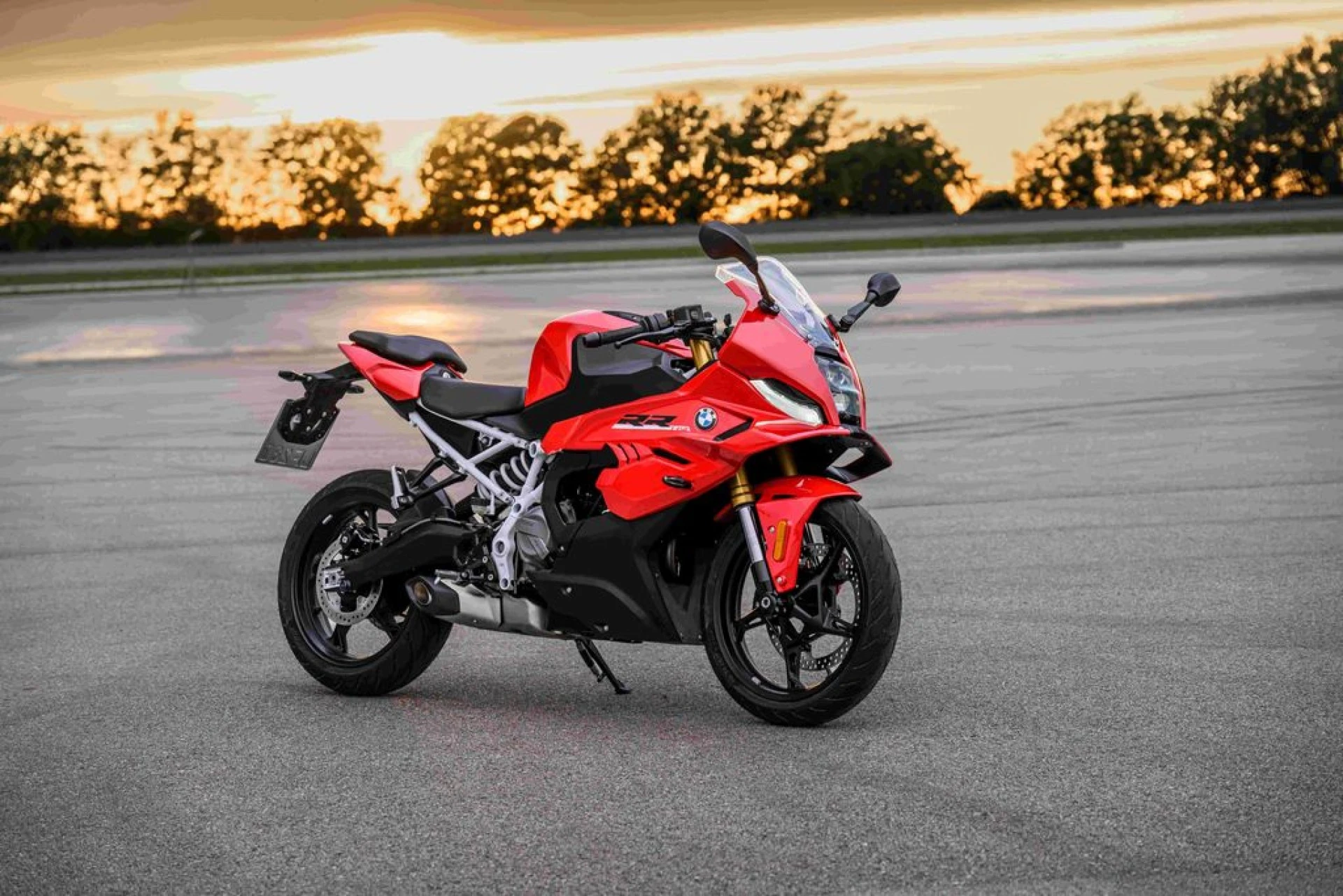 BMW F450 RR Türkiye'ye Geliyor: İşte Satış Tarihi ve Özellikleri