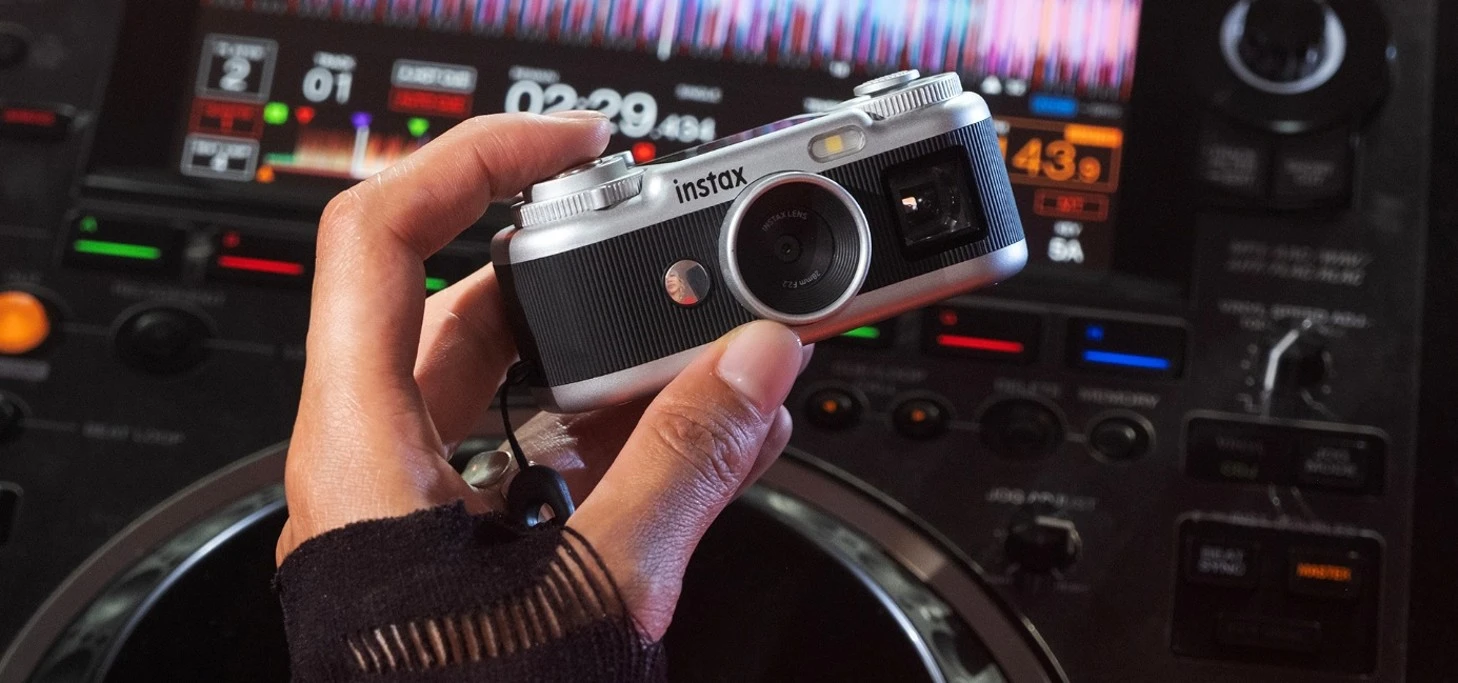 Fujifilm Instax Pal 2