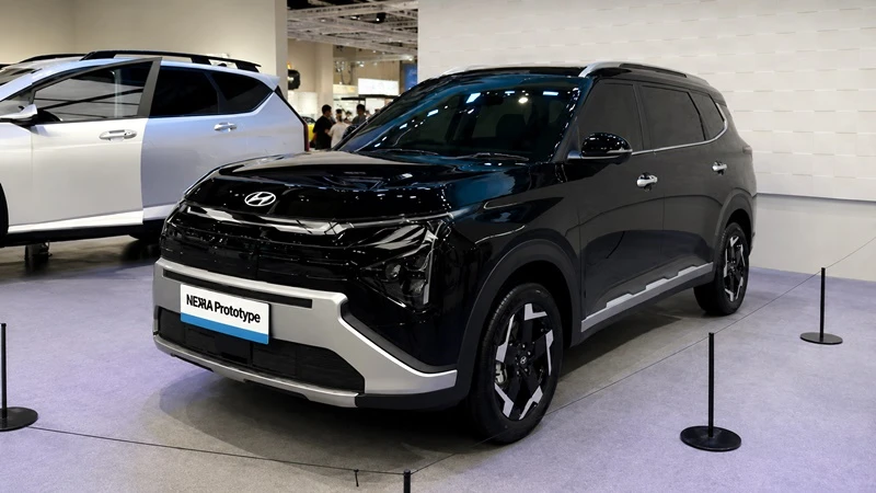 hyundai-neira-concept-minivan.webp