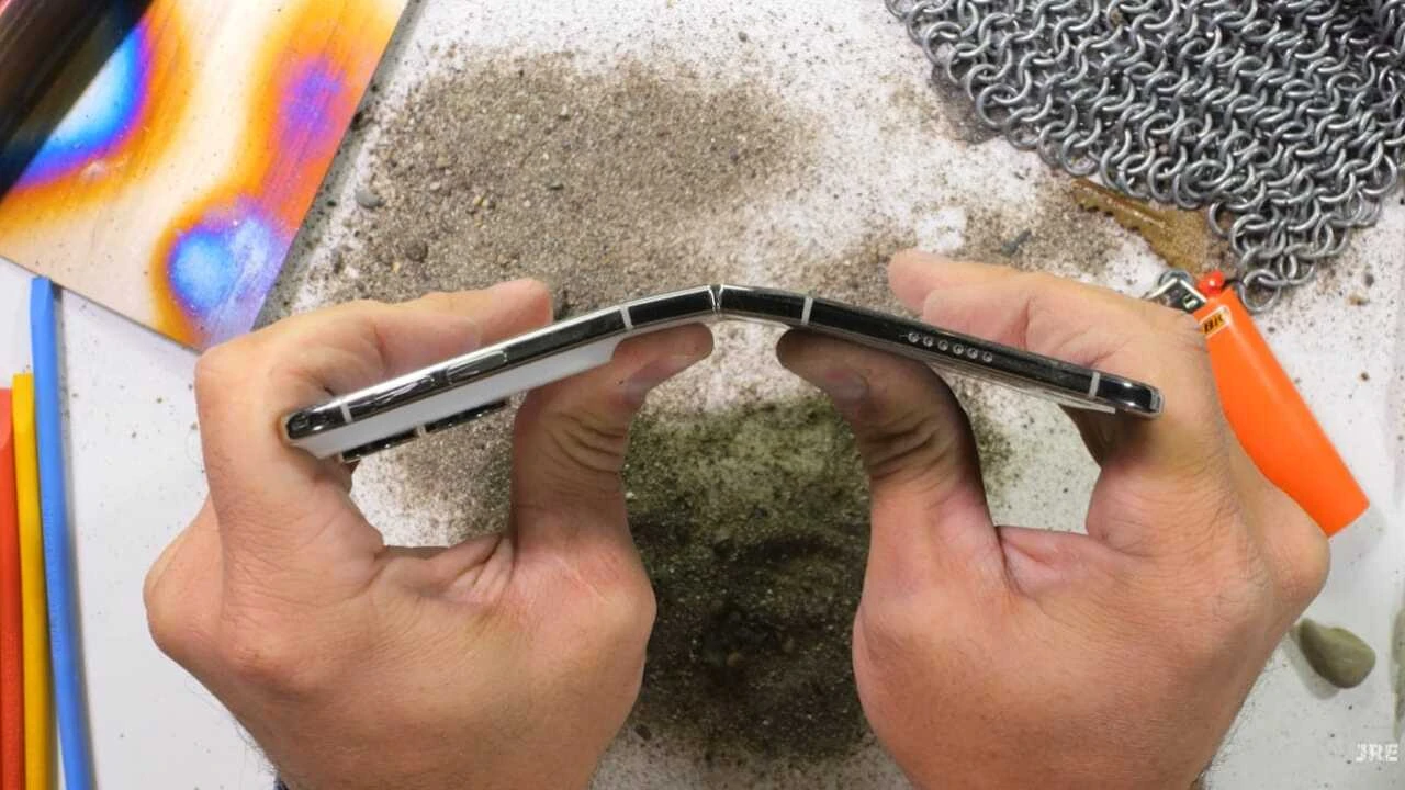 iPhone Duo dayanıklılık testi