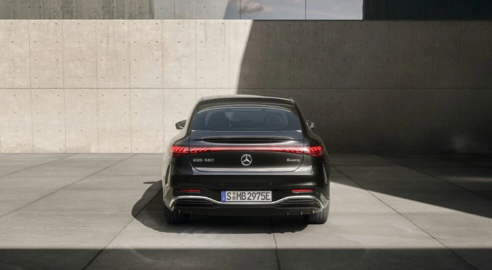 luksun-elektrikli-hali-yeni-mercedes-benz-eqs-turkiyede-satisa-cikti-v.webp