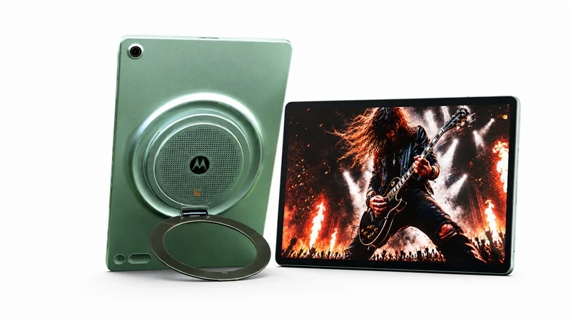 moto-pad-70-groove-25k-ekran-ve-dev-batarya.webp