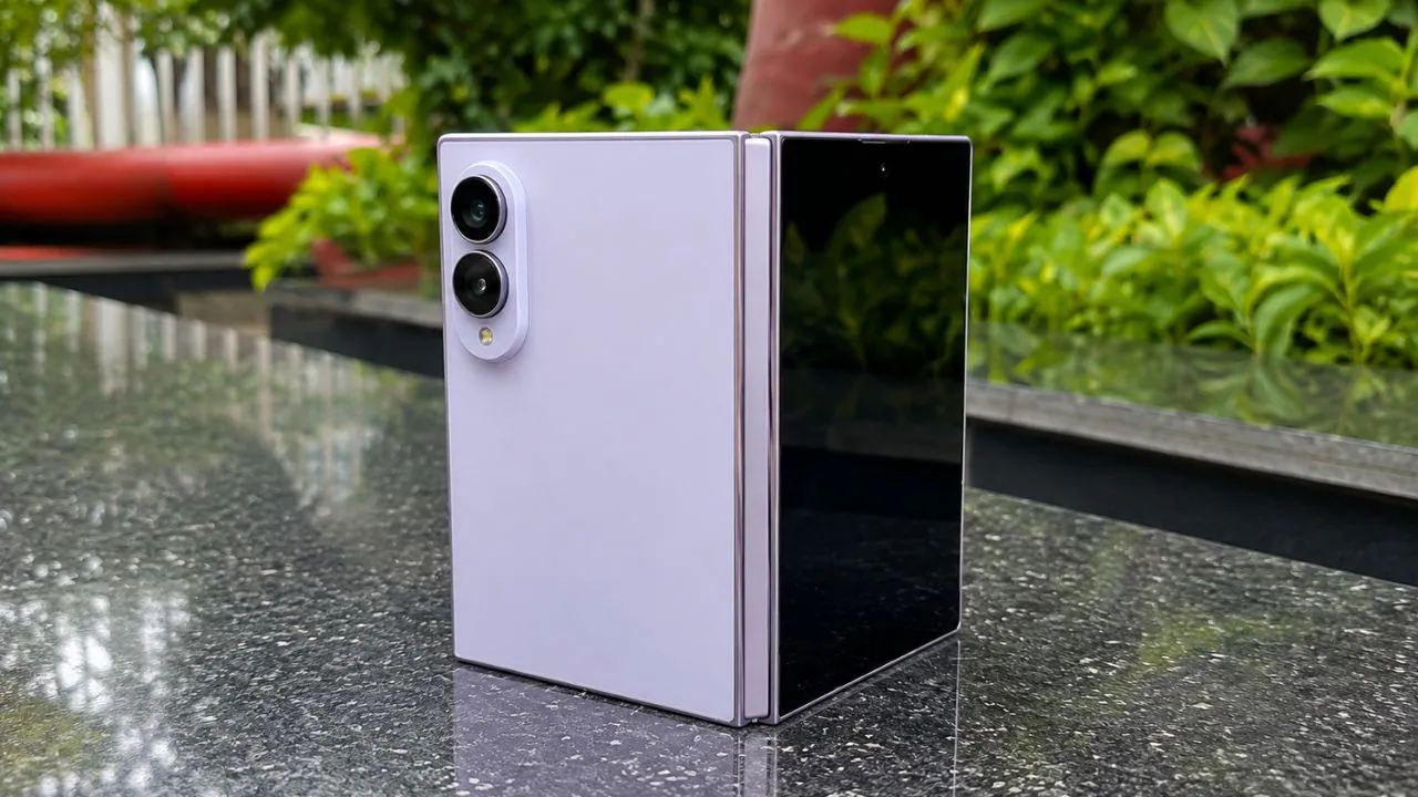Samsung Galaxy Z Fold 8