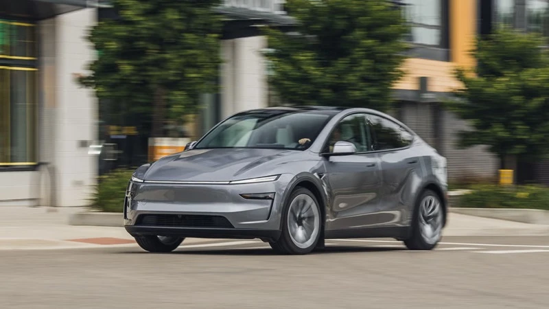 tesla-model-y-long-range-awd.webp