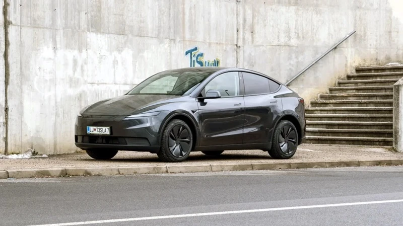 tesla-model-y-standard.webp
