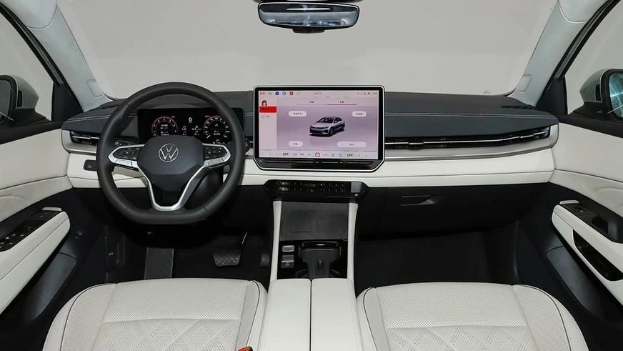 volkswagen-bora-3.webp