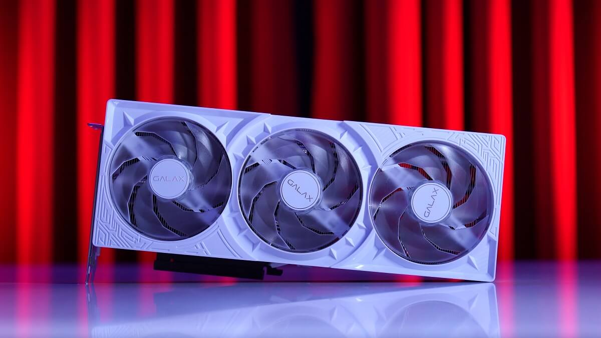 GALAX GeForce RTX 5080 1-Click OC White