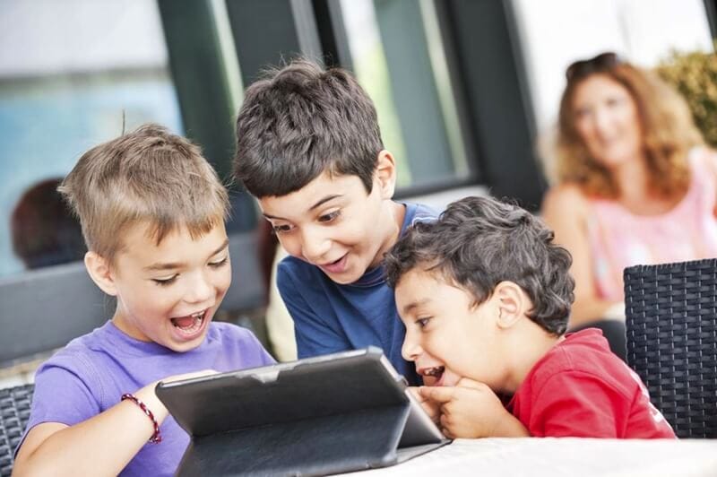 16 Yaşından Küçük Çocuklar Onaysız Sosyal Medya'ya Giremeyecek