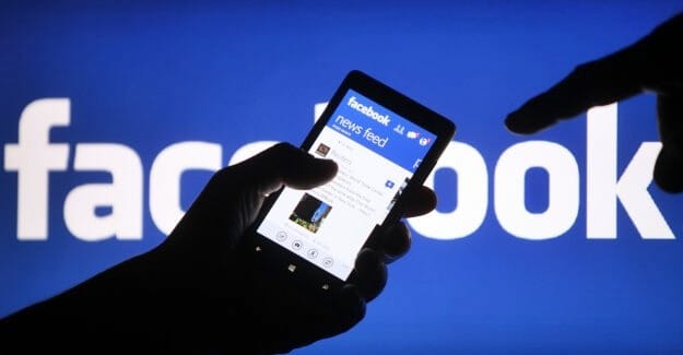 Facebook ve Twitter Erişilemeyecek Düzeye Geldi, Yavaşlık Devam Ediyor