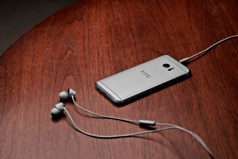 Yeni Amiral HTC 10 Türkiye'de Satışa Sunuldu