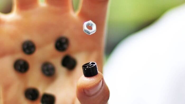 Nesneleri Havada Tutabilen GauntLev İsimli Eldiven Geliştirildi