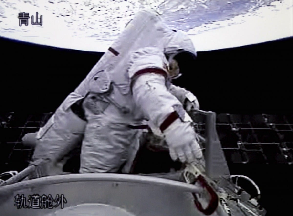 Çin 100 metrelik uzay roketi geliştiriyor