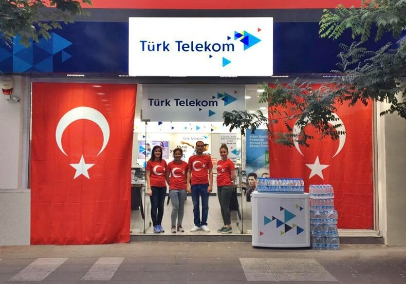 Türk Telekom Gazilere ve Şehit Yakınlarına 10 Milyon TL Bağış Yapacak
