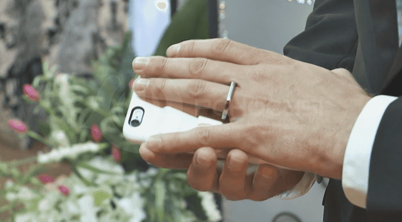 iPhone'a Nikah Kıyıp Evlenen Psikopat Aşık