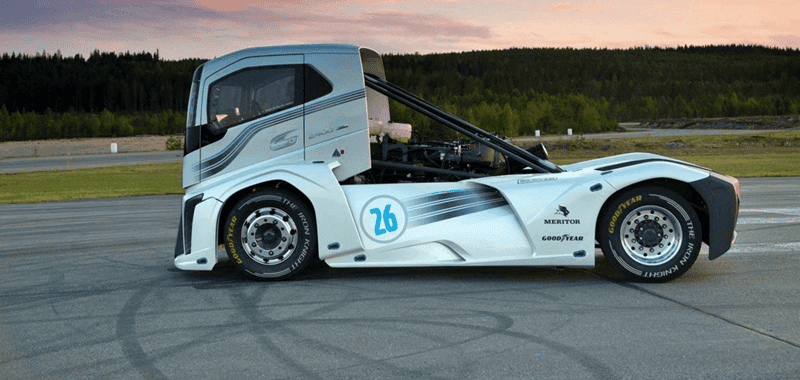 2400 Beygirlik Volvo Iron Knight Dünyanın En Hızlısı Oldu