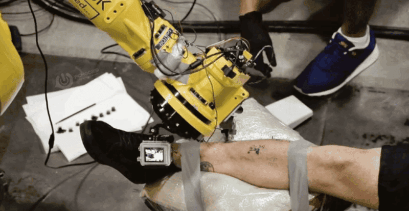 Dünyanın İlk Dövme Yapabilen Robotu Tatoue