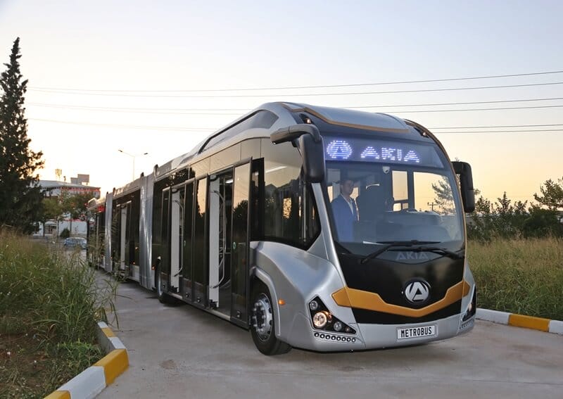 Türk Yapımı 290 Kişilik Metrobüsler İstanbul'a Geliyor