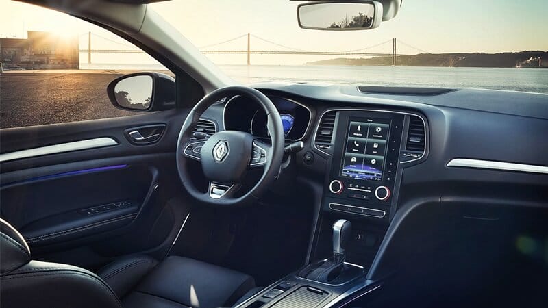 2017-renault-megane-sedan-0015