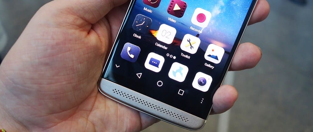 Fiyat performans ürünü ZTE Axon 7 Mini