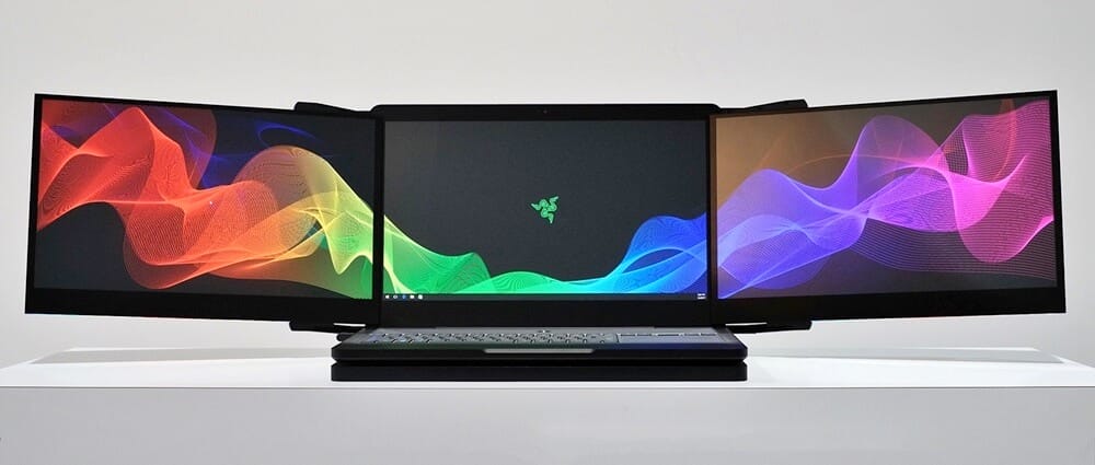 Üç ekranlı laptop olur mu ? Razer yaparsa bal gibi olur