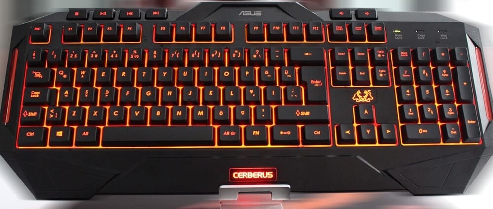 Su geçirmez klavye Asus Cerberus'u inceliyoruz