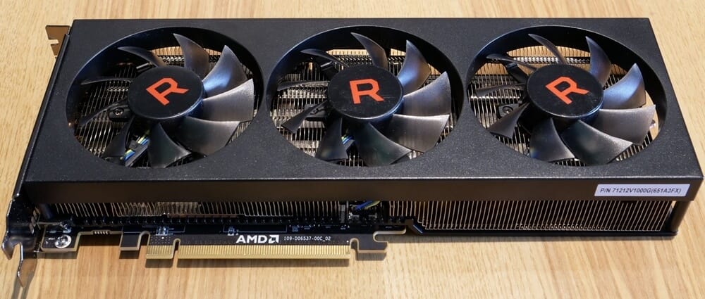 Üç Fanlı RX Vega 56 Ekran Kartı Göründü