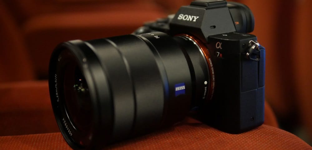 Sony a7R III'ü Tanıttı