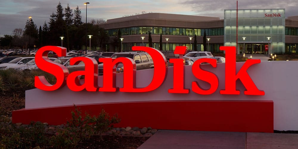 SanDisk Dünyanın En küçük 1TB Flash Sürücüsünü Gösterdi!