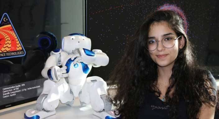 17 Yaşındaki Elif, Mars Aracı Geliştiriyor!