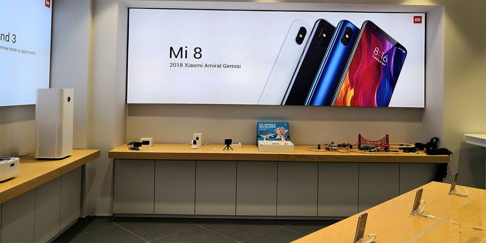 Xiaomi Mi 8'in Türkiye Mağazasındaki Fiyatı Belli Oldu!