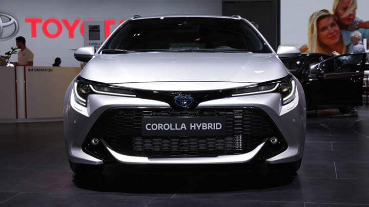 Paris Otomobil Fuar'ında 2019 Toyota Auris Tanıtıldı