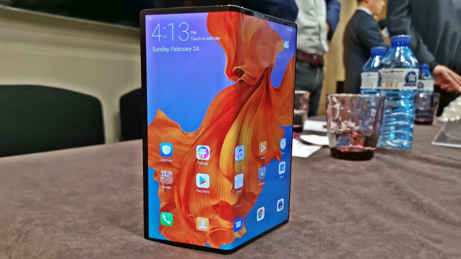 Katlanabilir Telefonlar Türkiye'ye Gelmeden Alınacak ÖTV Ücretleri Geldi