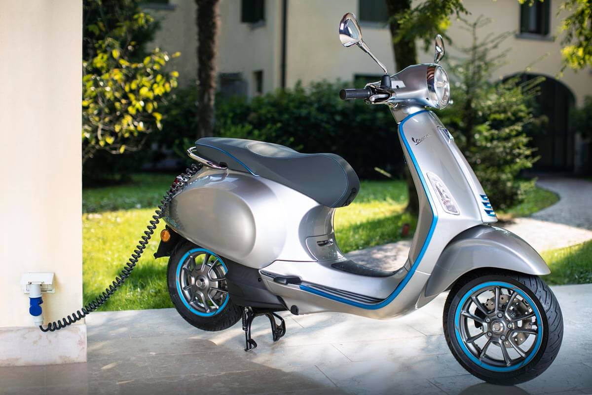 Elektrikli Vespa Ülkemizde Satışa Sunuldu! İşte Fiyatı!