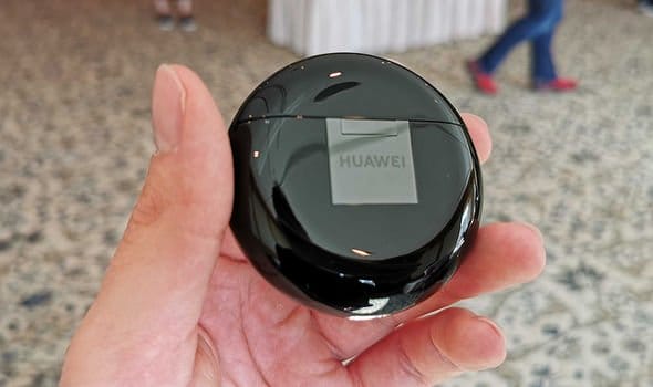 Huawei, Üçüncü Nesil FreeBuds Kulaklığına Gürültü Engelleyici Geliyor!