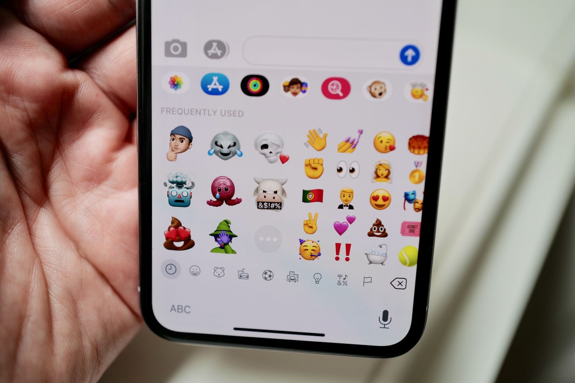 Apple, Hong Kong ve Macau Kullanıcılarına 'Tayvan Bayrağı Emojisi'ni Saklıyor