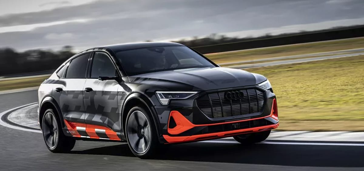 Audi, E-Tron'un Üç Motorlu Performans Versiyonlarını Tanıttı!