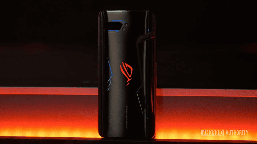 Asus ROG Phone 3 Geliyor!