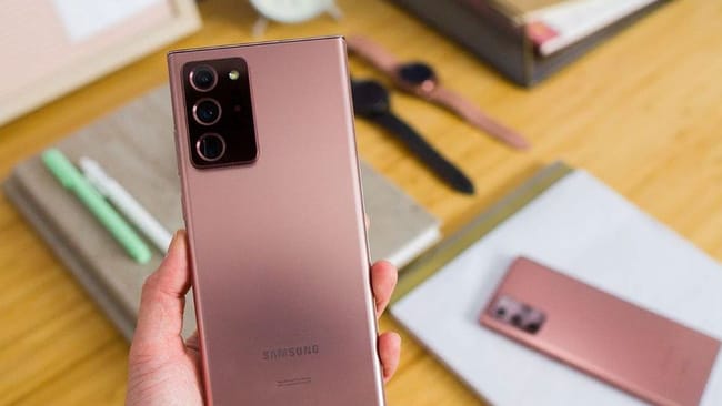 Galaxy Note 20 Ultra, Ekran Konusunda iPhone 11 Pro Max'e Meydan Okudu