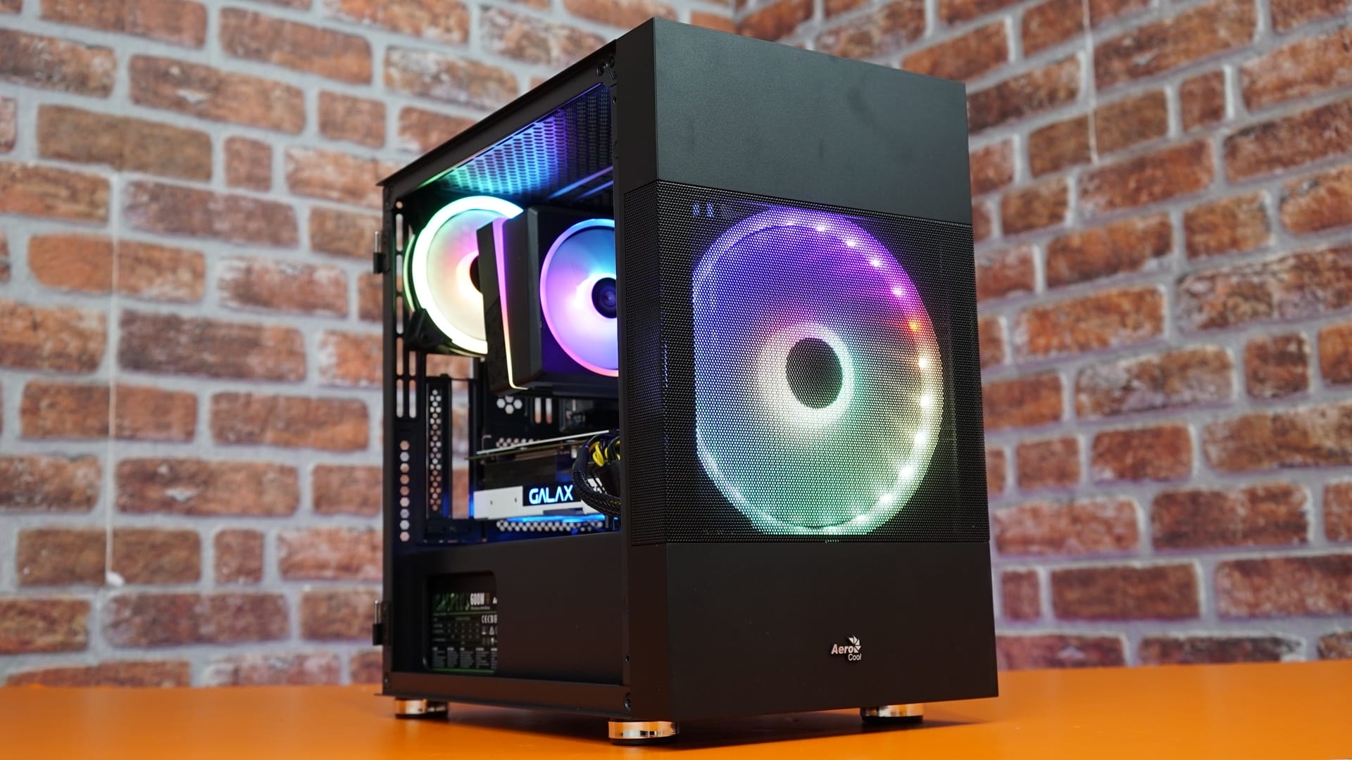 Aerocool Atomic Sistem Toplama Rehberi