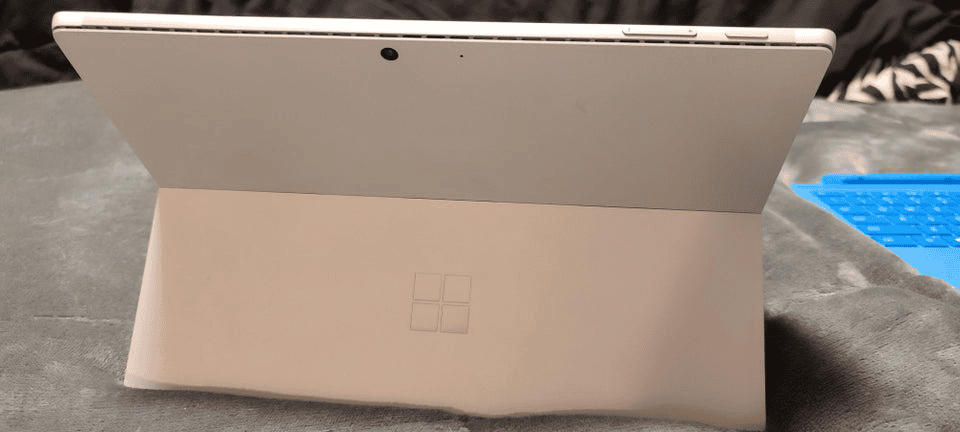 Microsoft Surface Pro 8 Ortaya Çıktı!