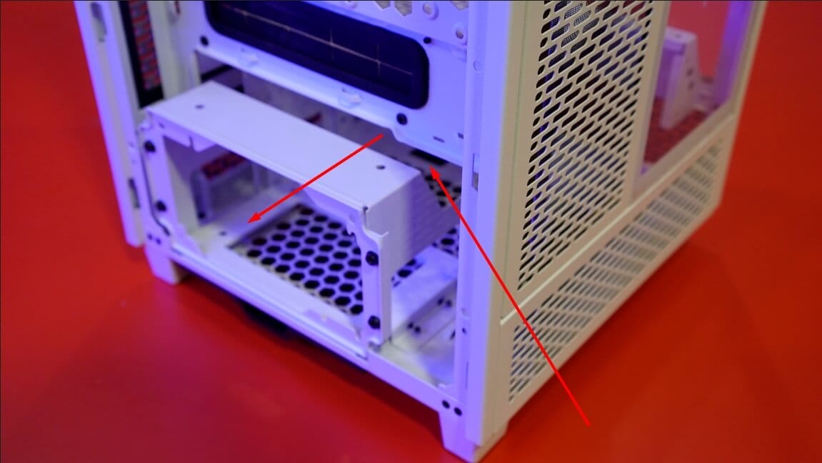 Thermaltake The Tower 100 Mini Chassis