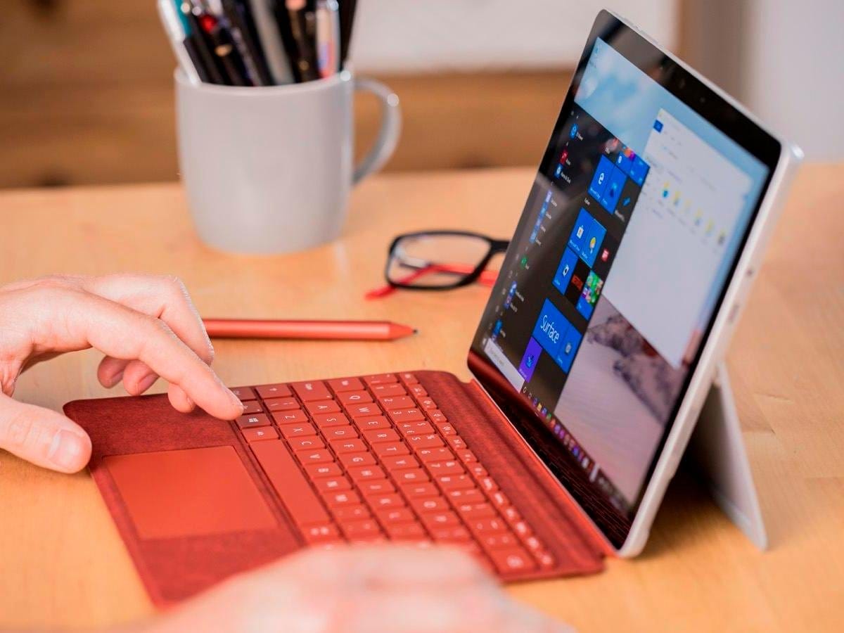 "Olası" Surface Go 3, GeekBench Testinde Ortaya Çıktı!