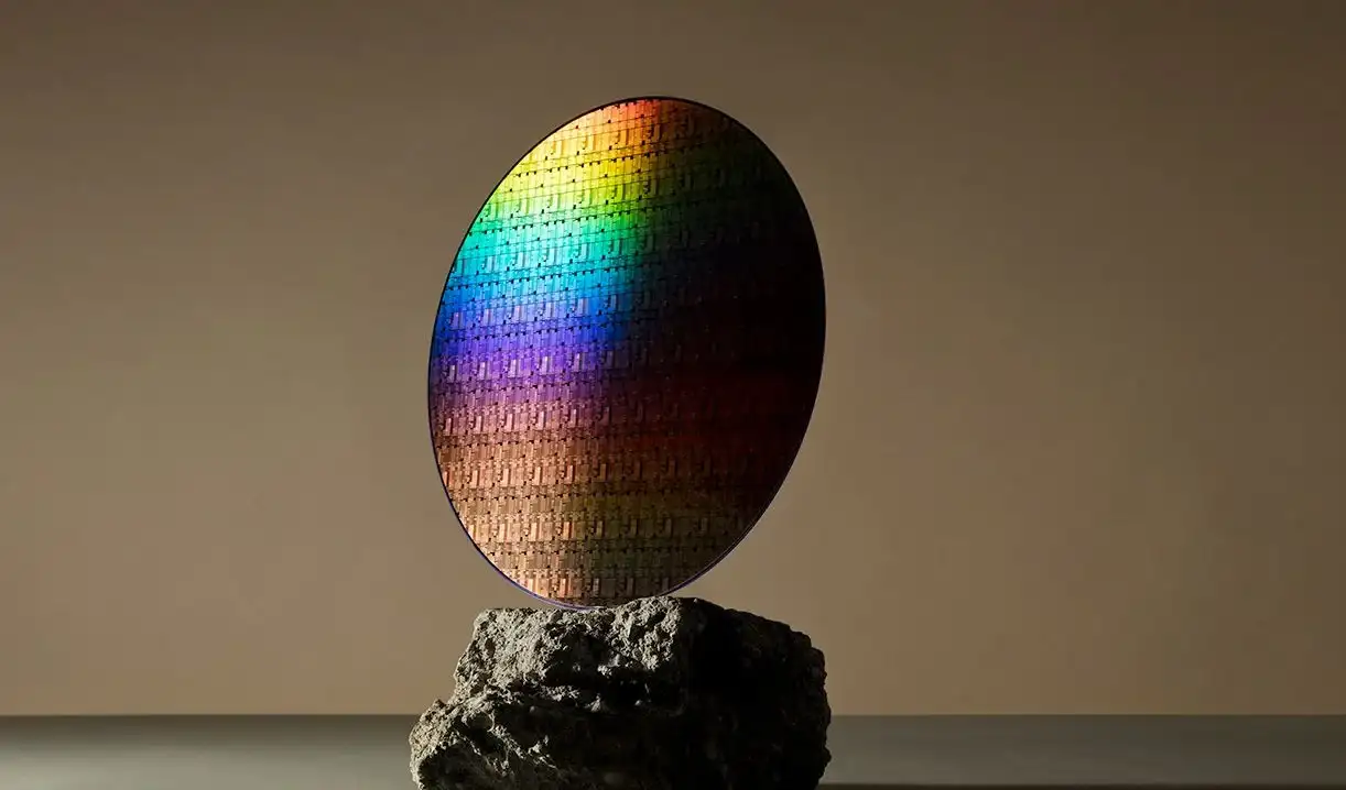 Samsung ve IBM'den 'Bataryayı Bir Hafta Kullandıran' Çip Teknolojisi!