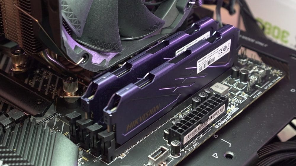 Hikvision U10 DDR4 RAM ve Hikvision E3000 SSD İncelemesi