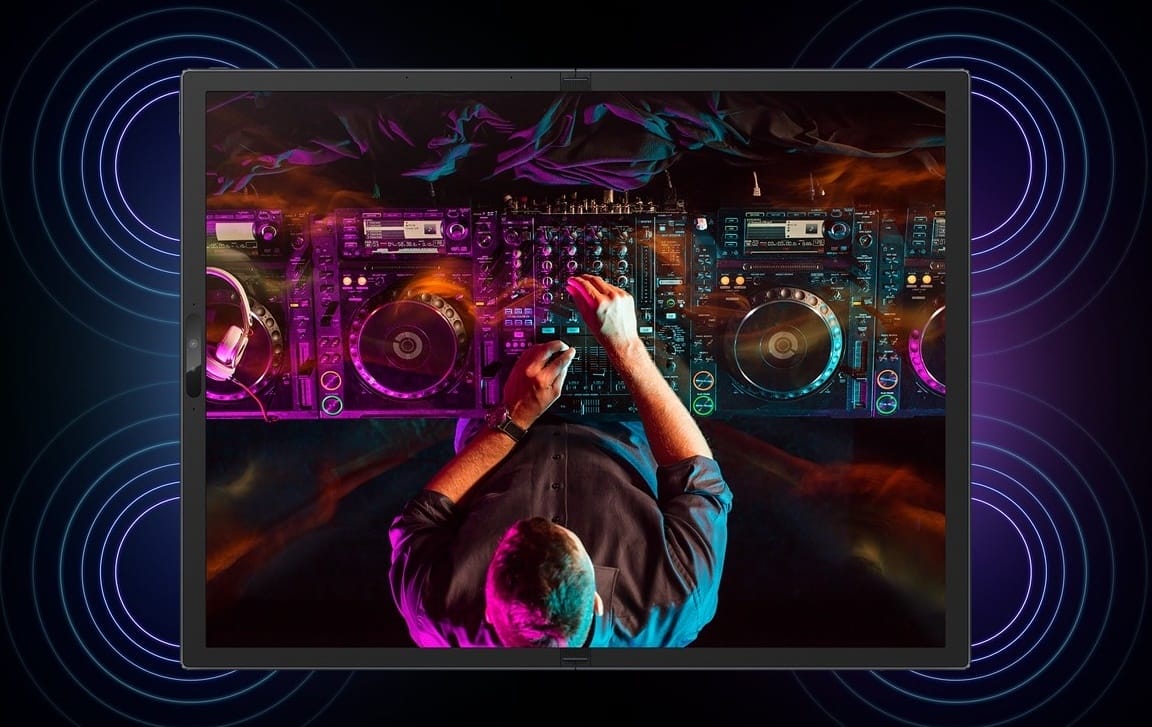 ASUS Zenbook 17 Fold OLED (UX9702)