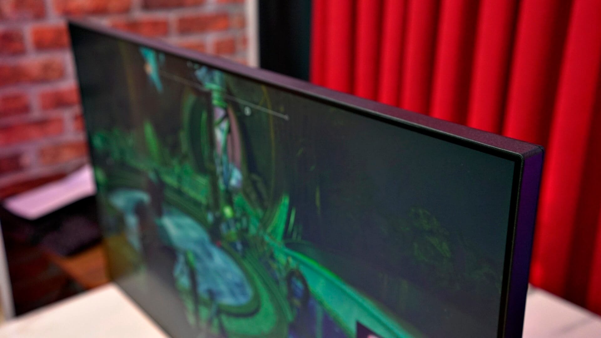 AOC Agon Pro AG274QG