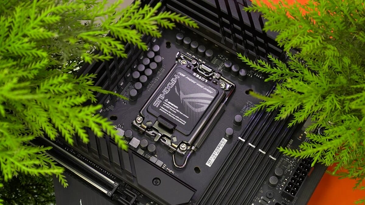 Intel i9-13900K, i7-13700K, i5-13600K