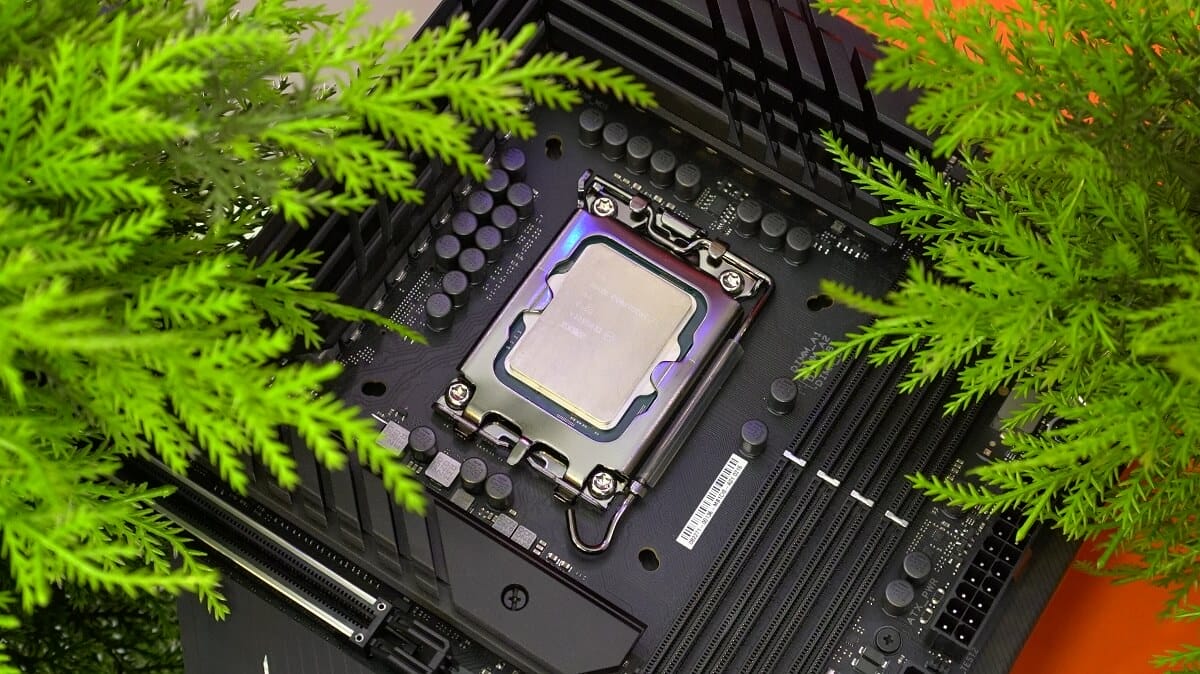 Intel i9-13900K, i7-13700K, i5-13600K